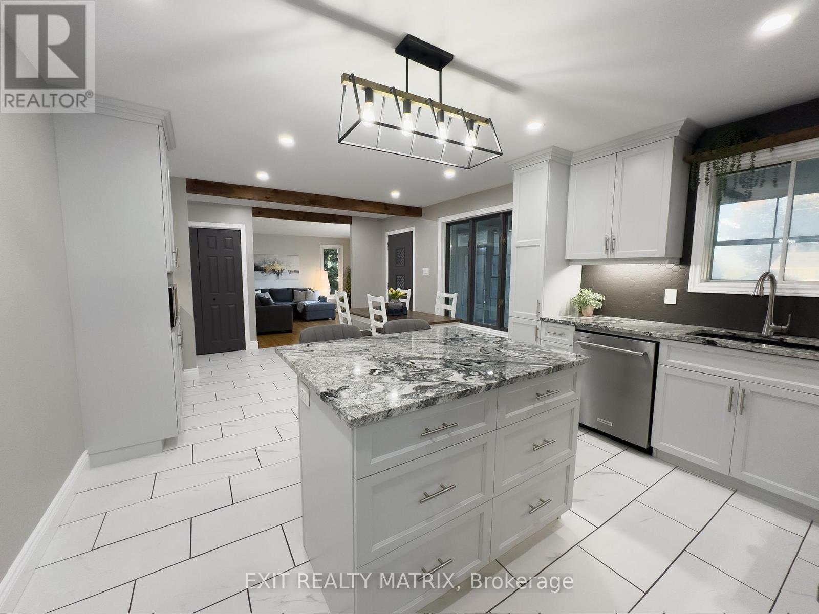 12187 County Road 3 Road W, North Dundas, Ontario  K0C 2K0 - Photo 5 - X12432946