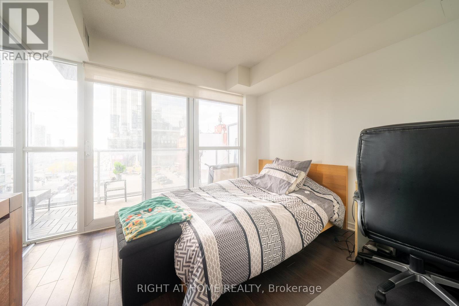 407 - 352 Front Street W, Toronto, Ontario  M5V 0K3 - Photo 10 - C12533984