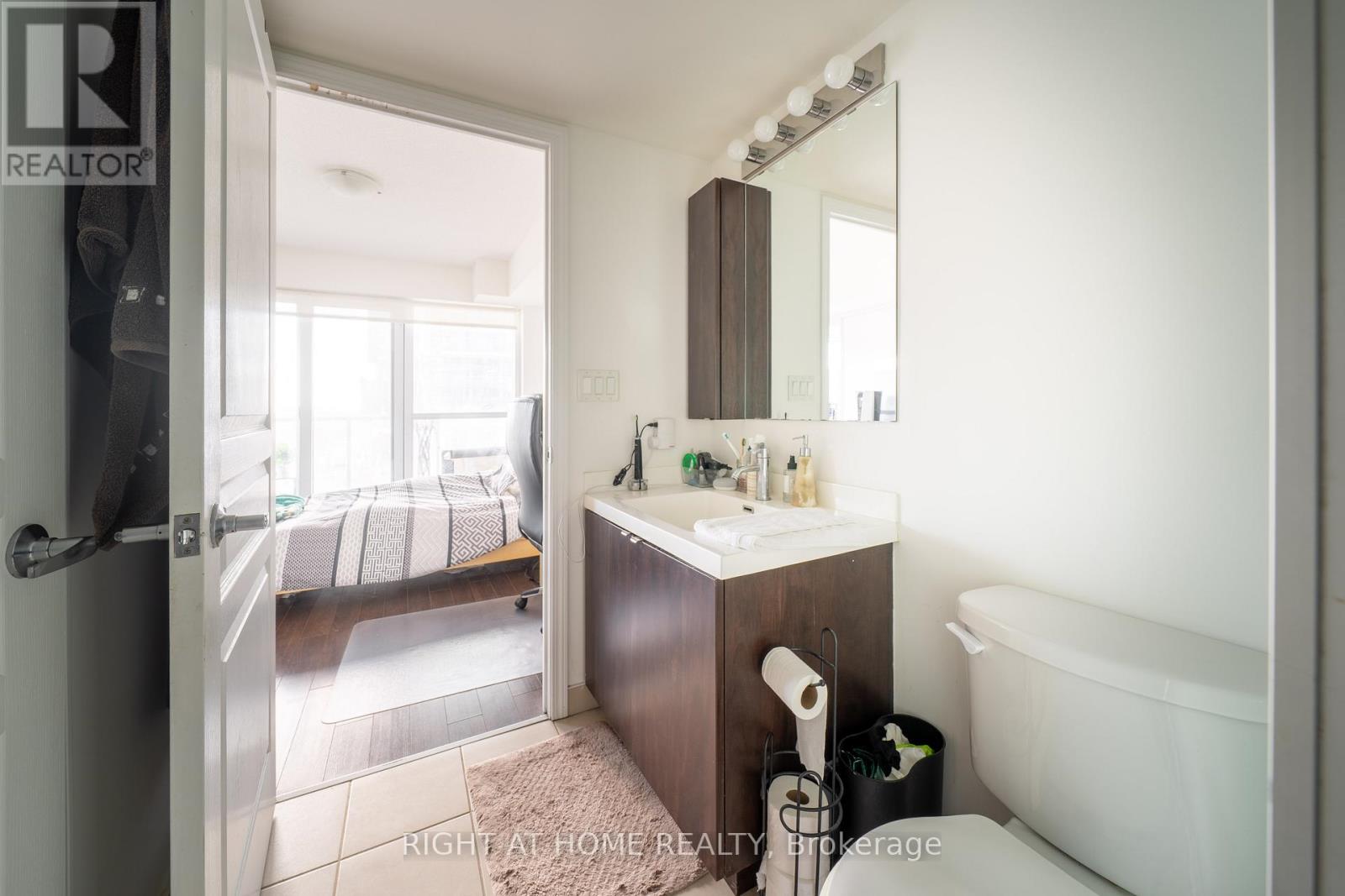 407 - 352 Front Street W, Toronto, Ontario  M5V 0K3 - Photo 14 - C12533984