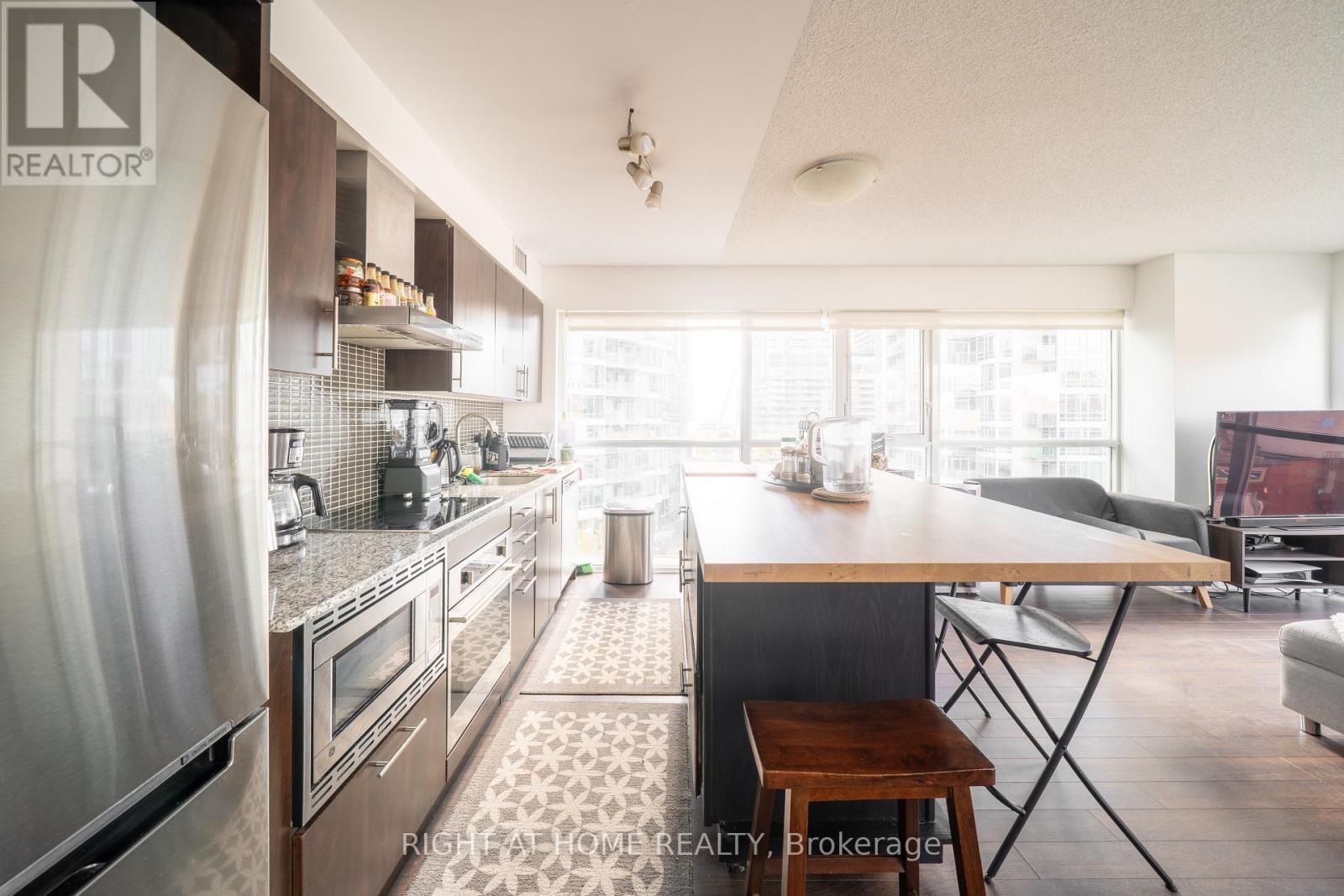 407 - 352 Front Street W, Toronto, Ontario  M5V 0K3 - Photo 8 - C12533984