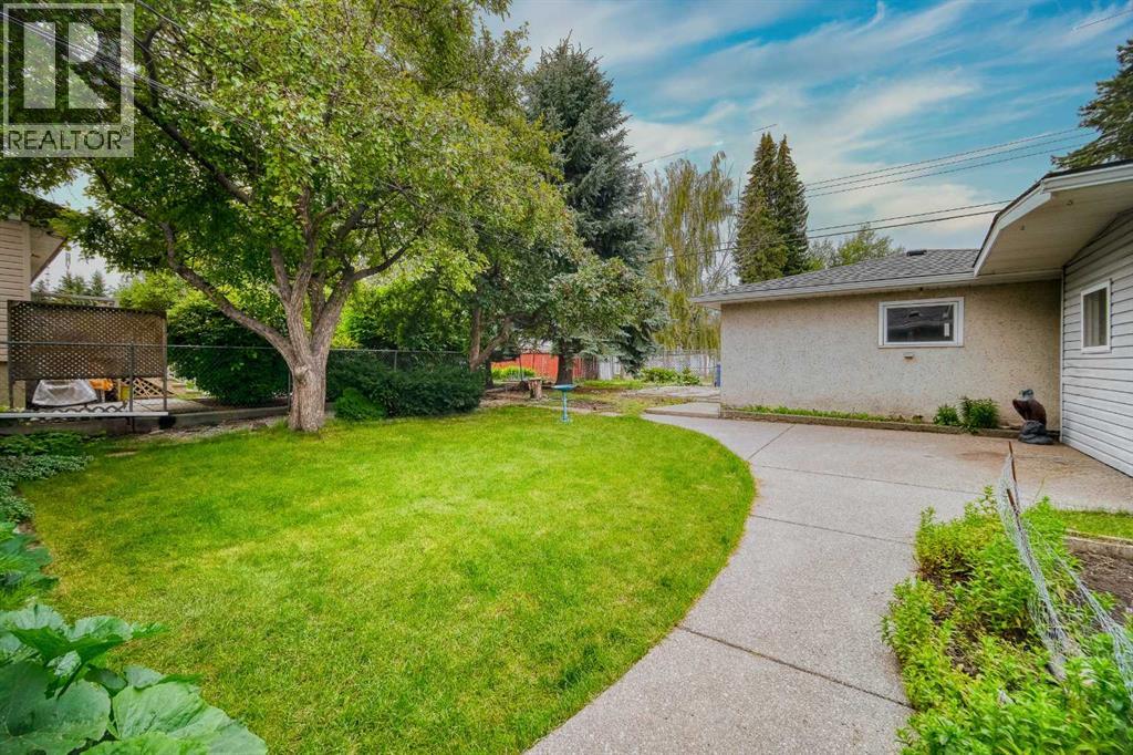 3307 Boulton Road Nw, Calgary, Alberta  T2L 1M2 - Photo 3 - A2262010