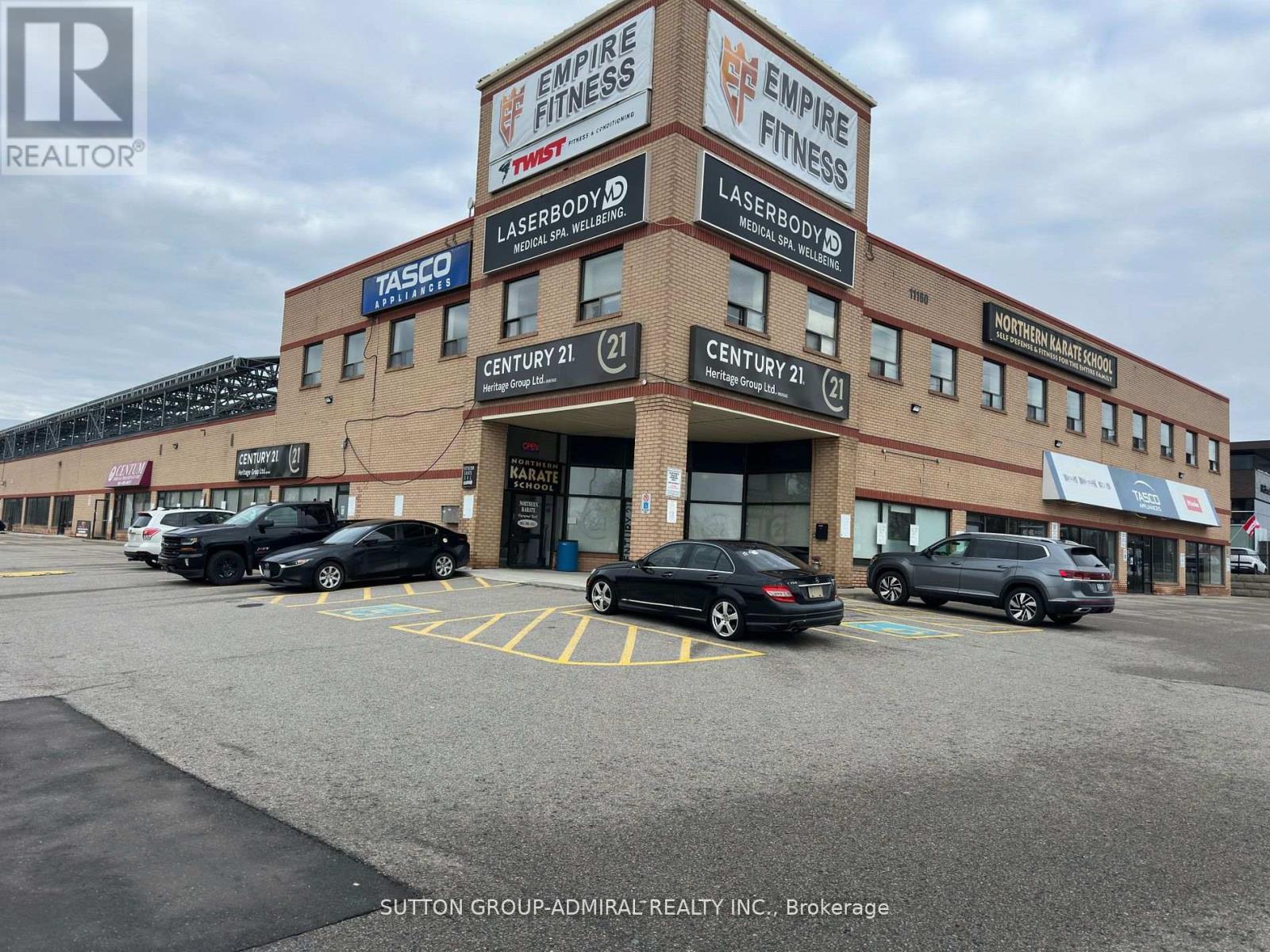 6 - 11160 YONGE STREET W, Richmond Hill, Ontario