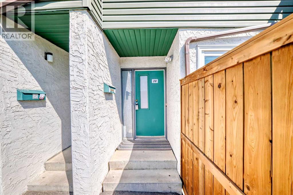 Property at 38, 2511 38 Street NE image 2