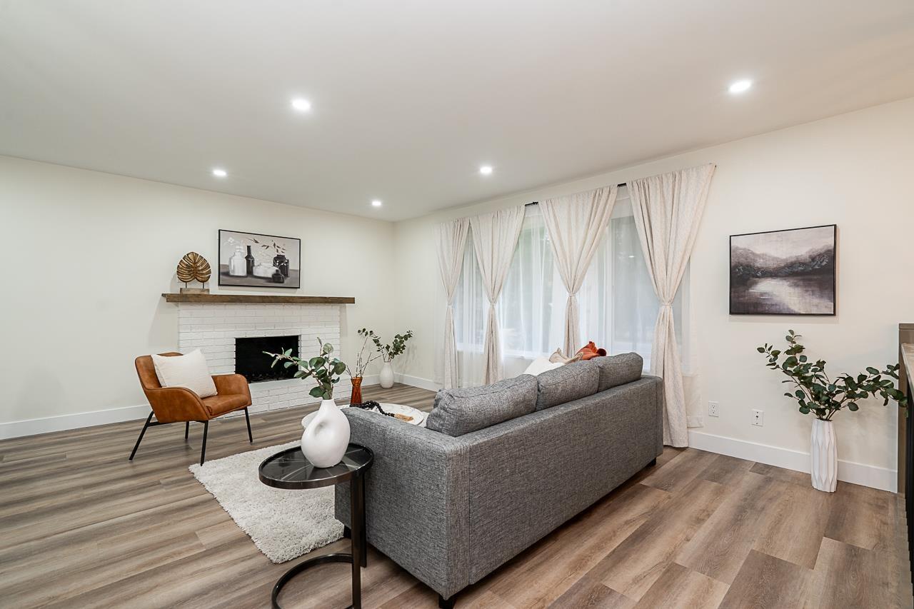 20073 42 Avenue, Langley, British Columbia  V3A 3A6 - Photo 3 - R3066523