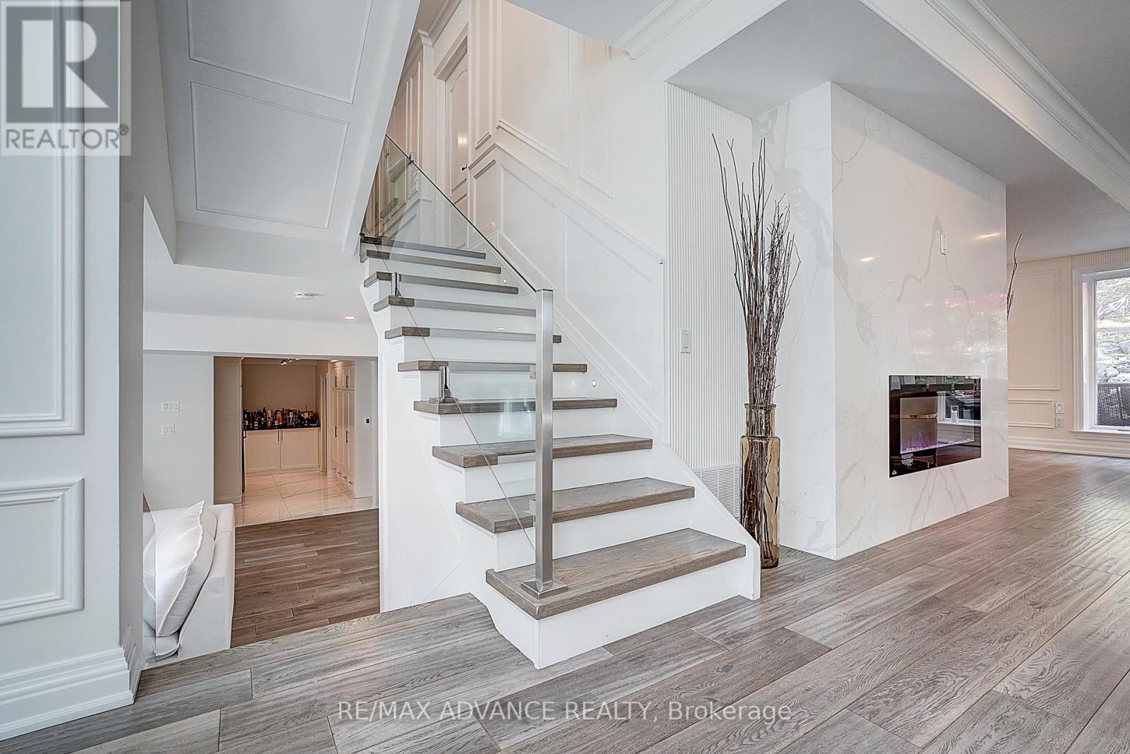 32 Brookfield Road, Toronto, Ontario  M2P 1A9 - Photo 11 - C12513112