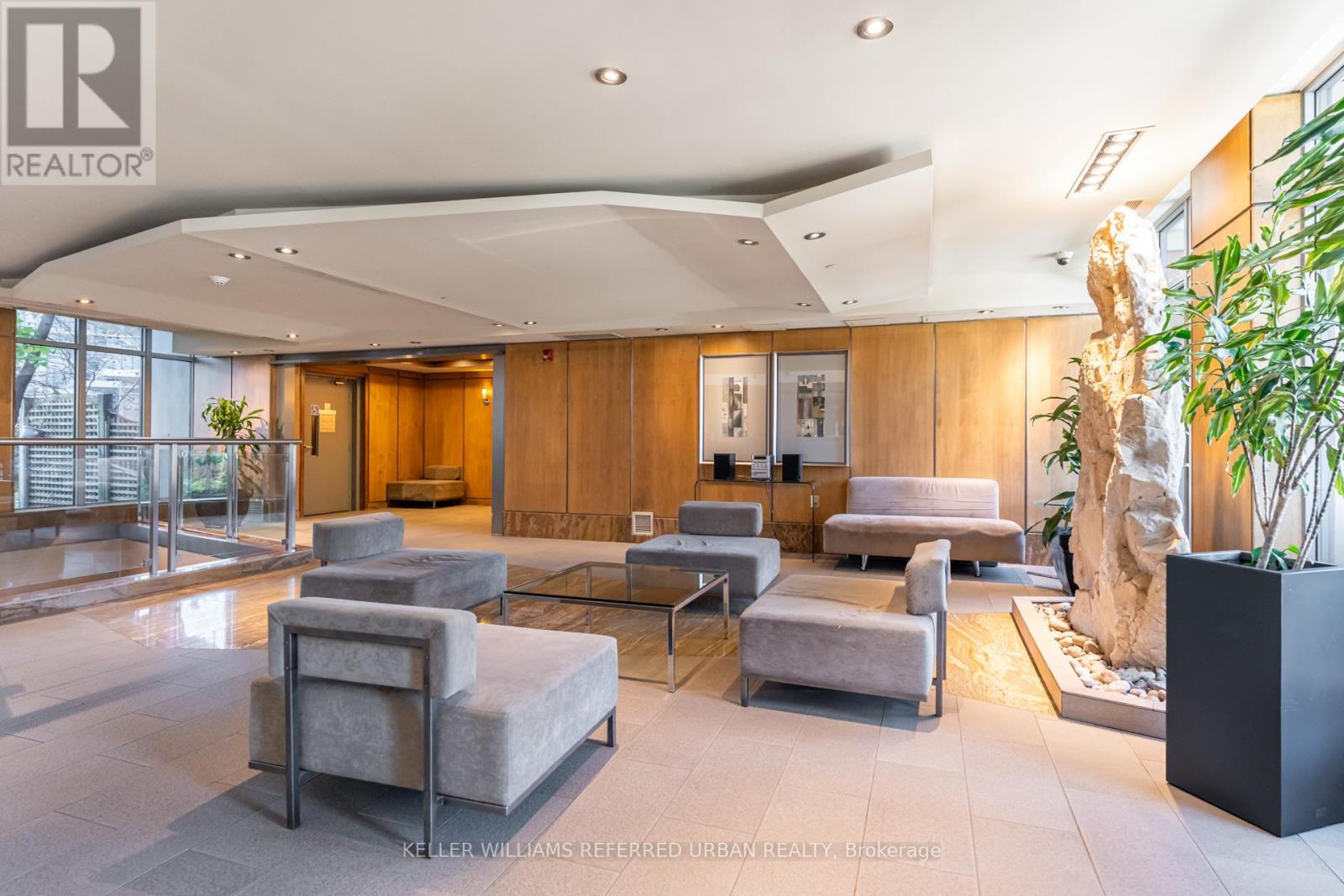 1008 - 2121 Lake Shore Boulevard W, Toronto, Ontario  M8V 4E9 - Photo 3 - W12518890