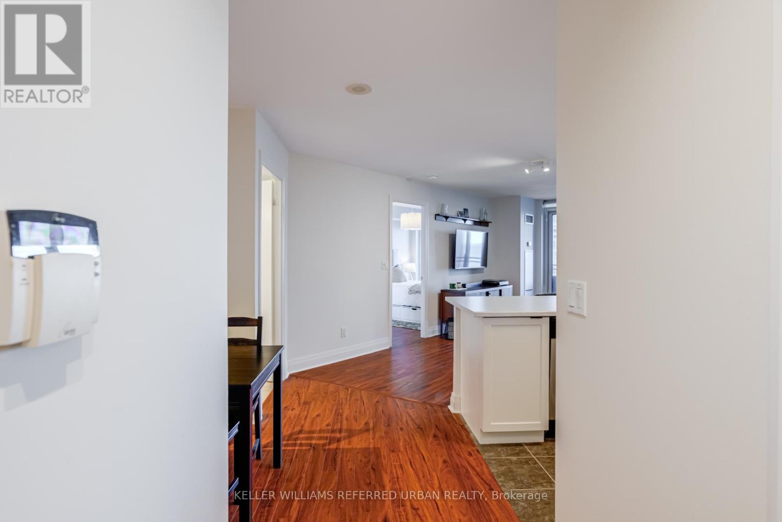 1008 - 2121 Lake Shore Boulevard W, Toronto, Ontario  M8V 4E9 - Photo 6 - W12518890