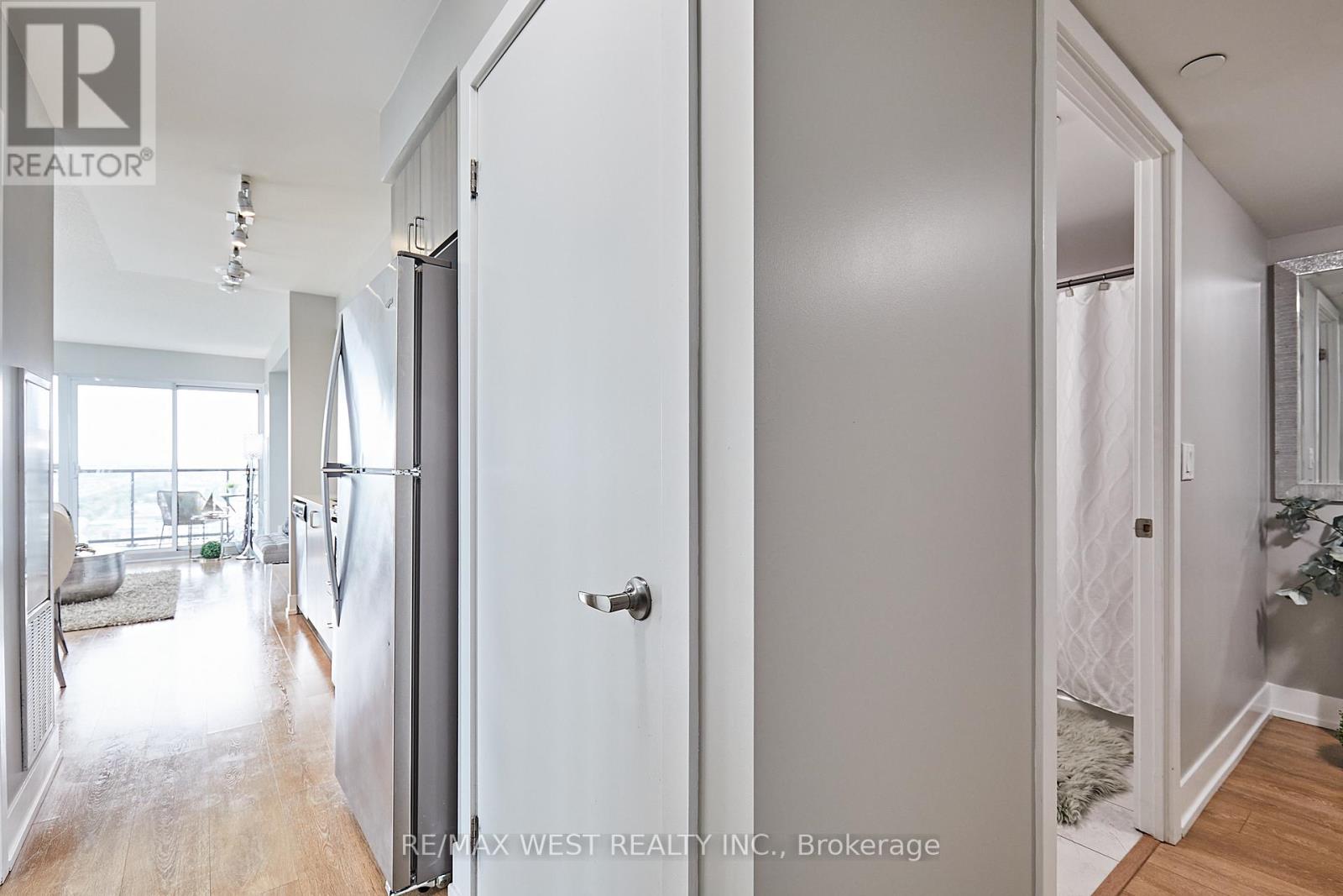 2002 - 1255 Bayly Street, Pickering, Ontario  L1W 0B6 - Photo 10 - E12533948