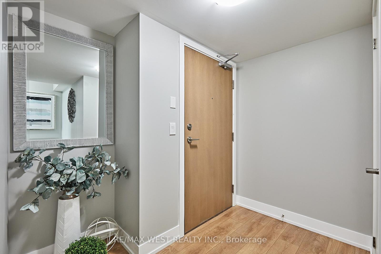 2002 - 1255 Bayly Street, Pickering, Ontario  L1W 0B6 - Photo 5 - E12533948