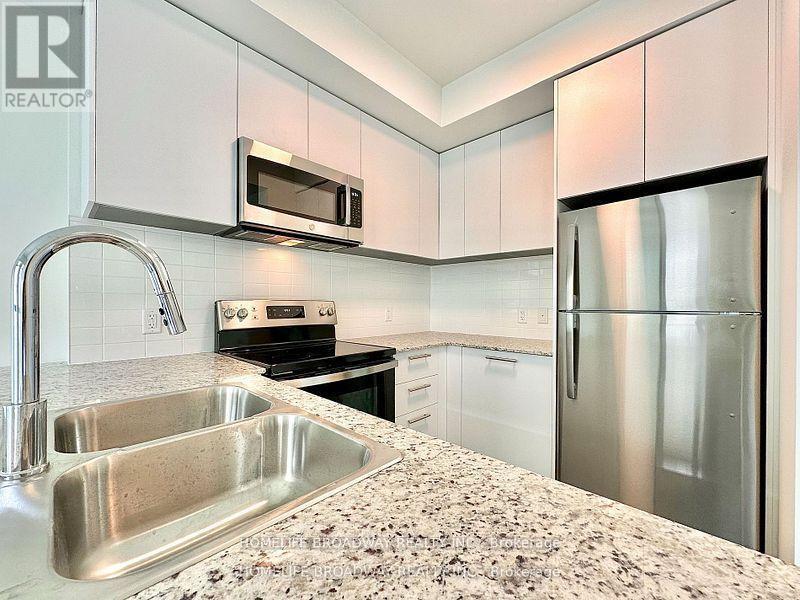 204 - 101 Cathedral High Street, Markham, Ontario  L6C 3L8 - Photo 12 - N12533938