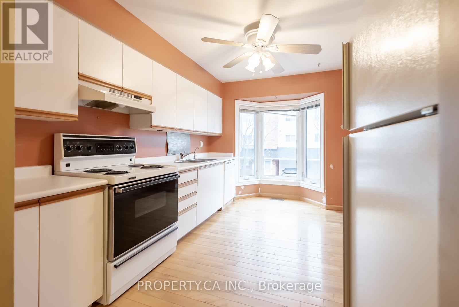 77 William Curtis Circle, Newmarket, Ontario  L3Y 8L7 - Photo 7 - N12533950