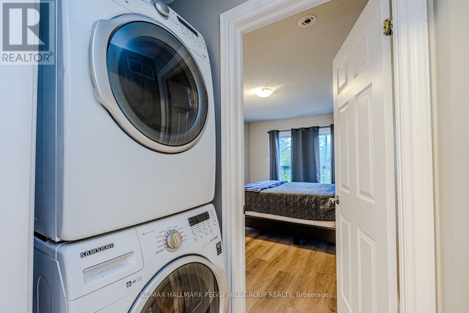 30 Hewitt Place, Barrie, Ontario  L4M 7B3 - Photo 13 - S12533930