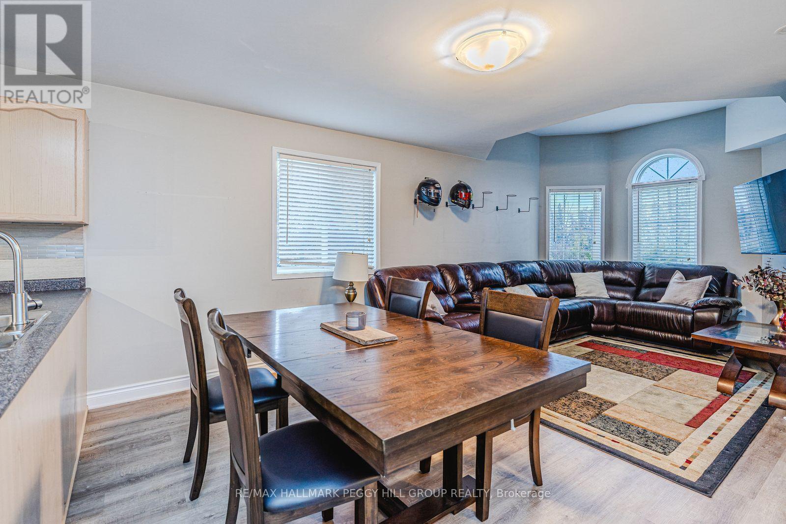 30 Hewitt Place, Barrie, Ontario  L4M 7B3 - Photo 4 - S12533930