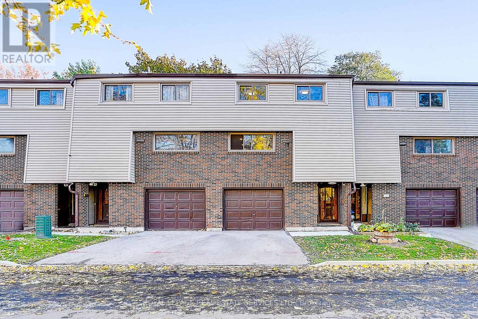 23 - 2020 Pharmacy Avenue, Toronto, Ontario  M1T 1H8 - Photo 2 - E12511186