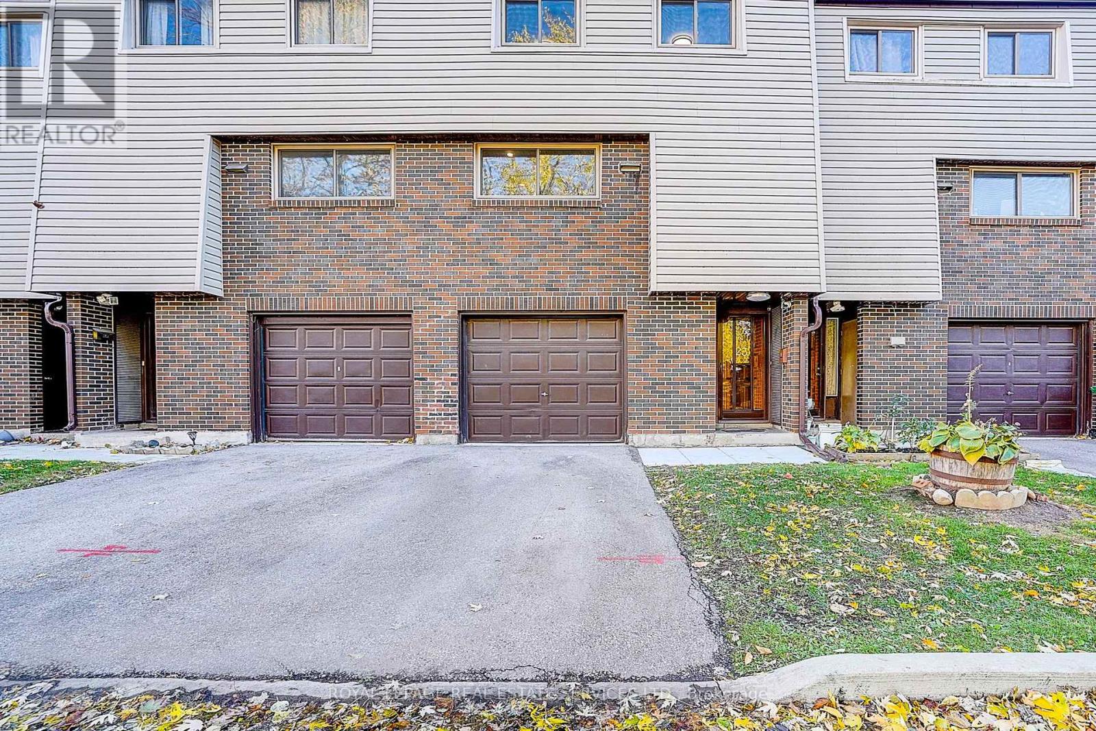 23 - 2020 Pharmacy Avenue, Toronto, Ontario  M1T 1H8 - Photo 3 - E12511186