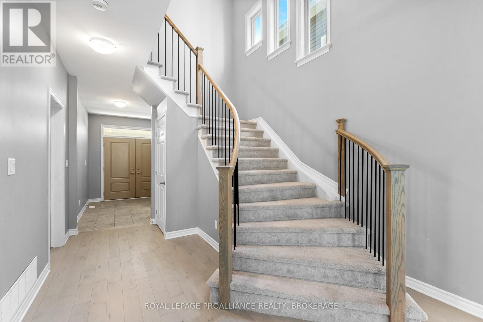 1374 Monarch Drive, Kingston, Ontario  K7P 0S2 - Photo 9 - X12534106