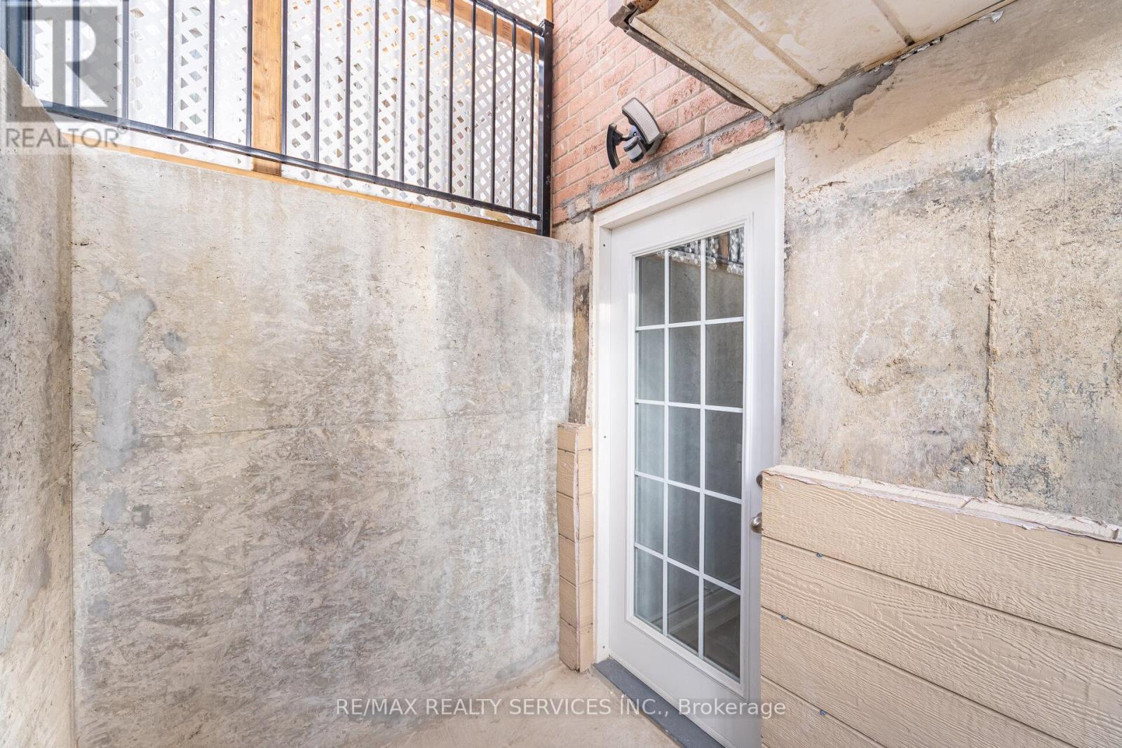 Bsmt - 26 Vodden Street W, Brampton, Ontario  L6X 2W7 - Photo 2 - W12533926