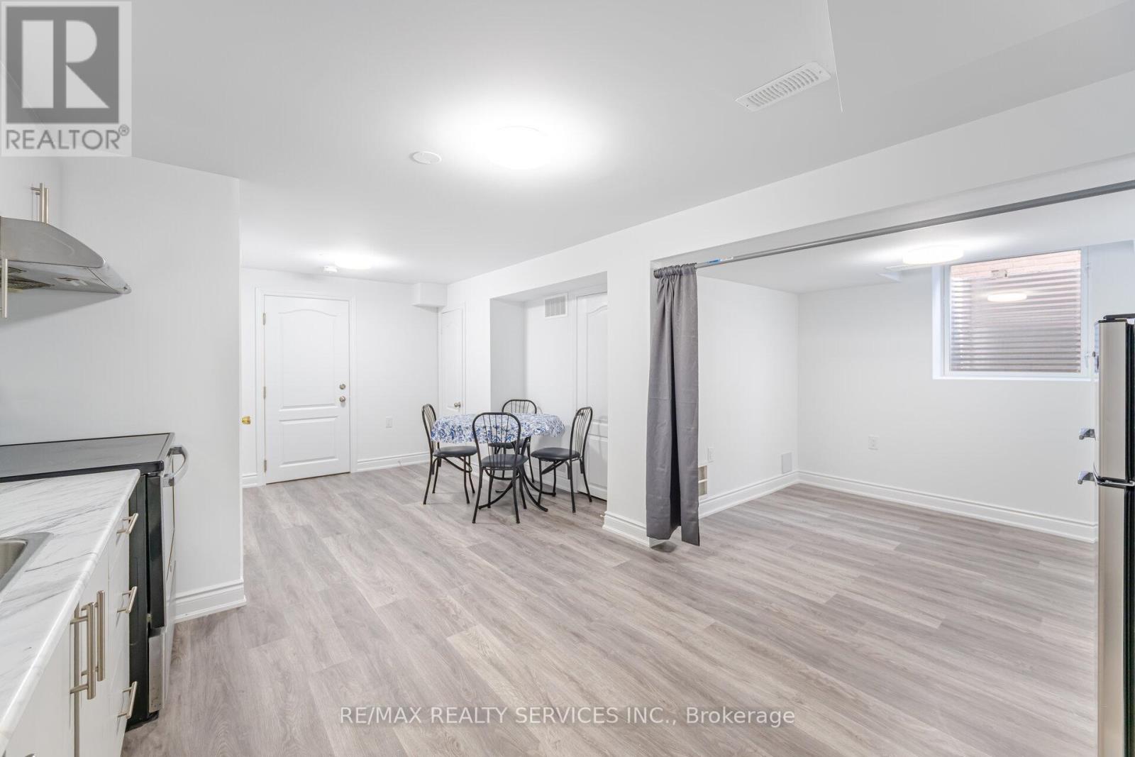 Bsmt - 26 Vodden Street W, Brampton, Ontario  L6X 2W7 - Photo 4 - W12533926