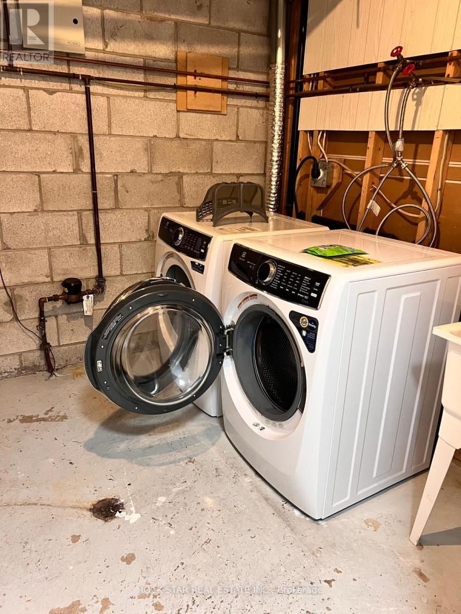 35 - 5030 Heatherleigh Avenue, Mississauga, Ontario  L5V 2G7 - Photo 10 - W12533960