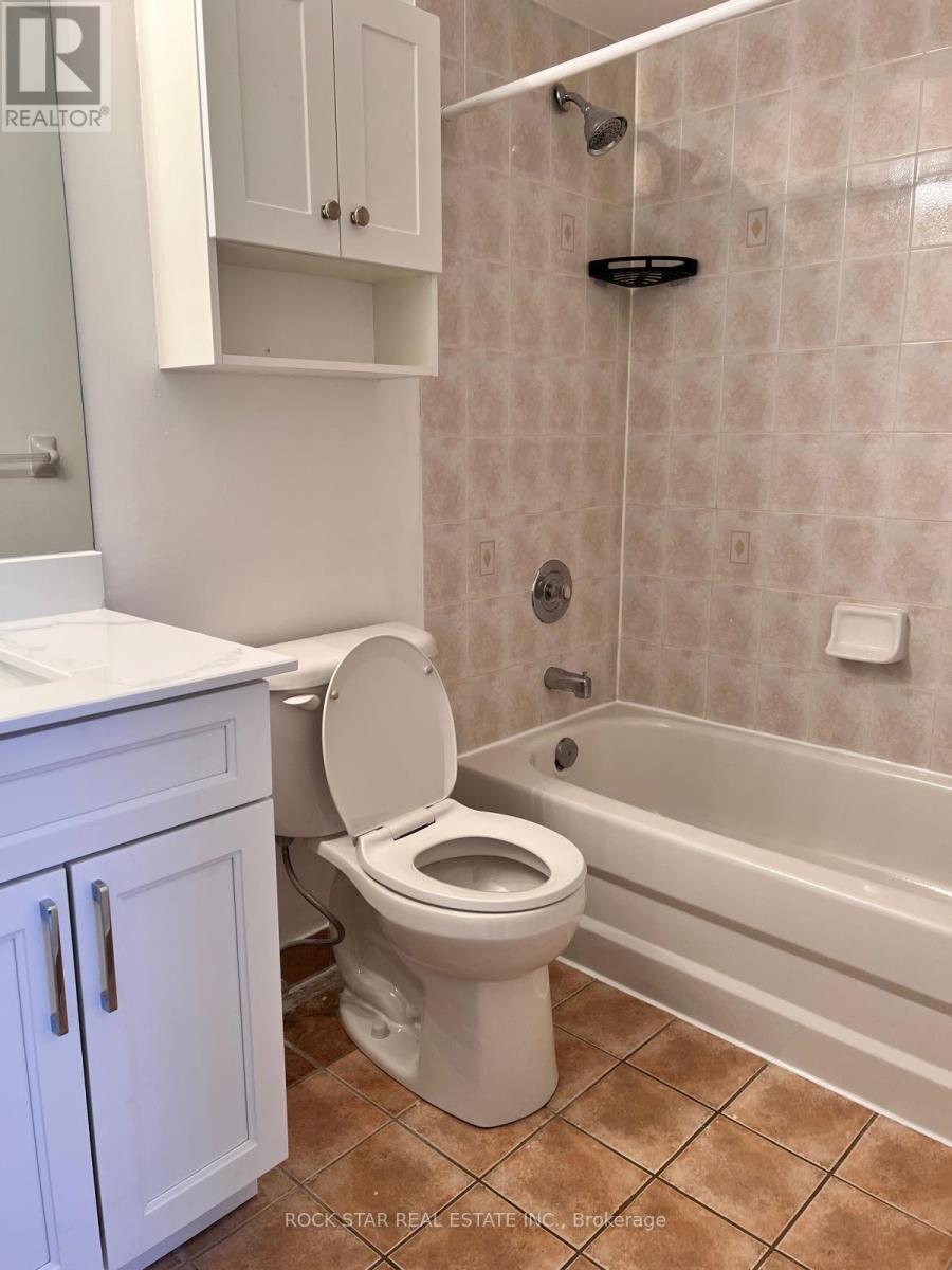 35 - 5030 Heatherleigh Avenue, Mississauga, Ontario  L5V 2G7 - Photo 14 - W12533960