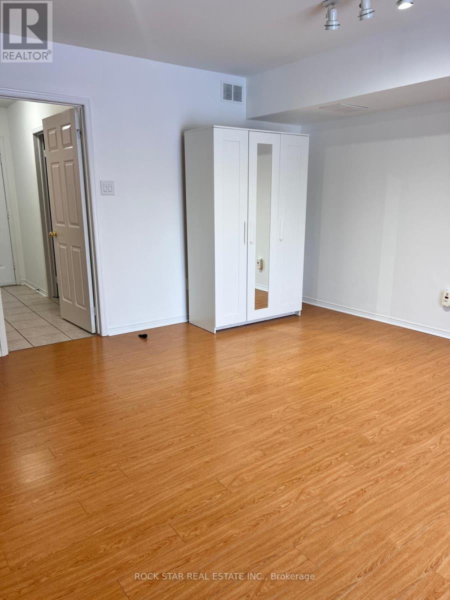 35 - 5030 Heatherleigh Avenue, Mississauga, Ontario  L5V 2G7 - Photo 16 - W12533960