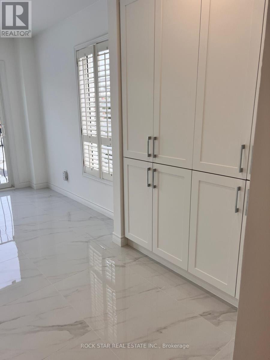 35 - 5030 Heatherleigh Avenue, Mississauga, Ontario  L5V 2G7 - Photo 27 - W12533960