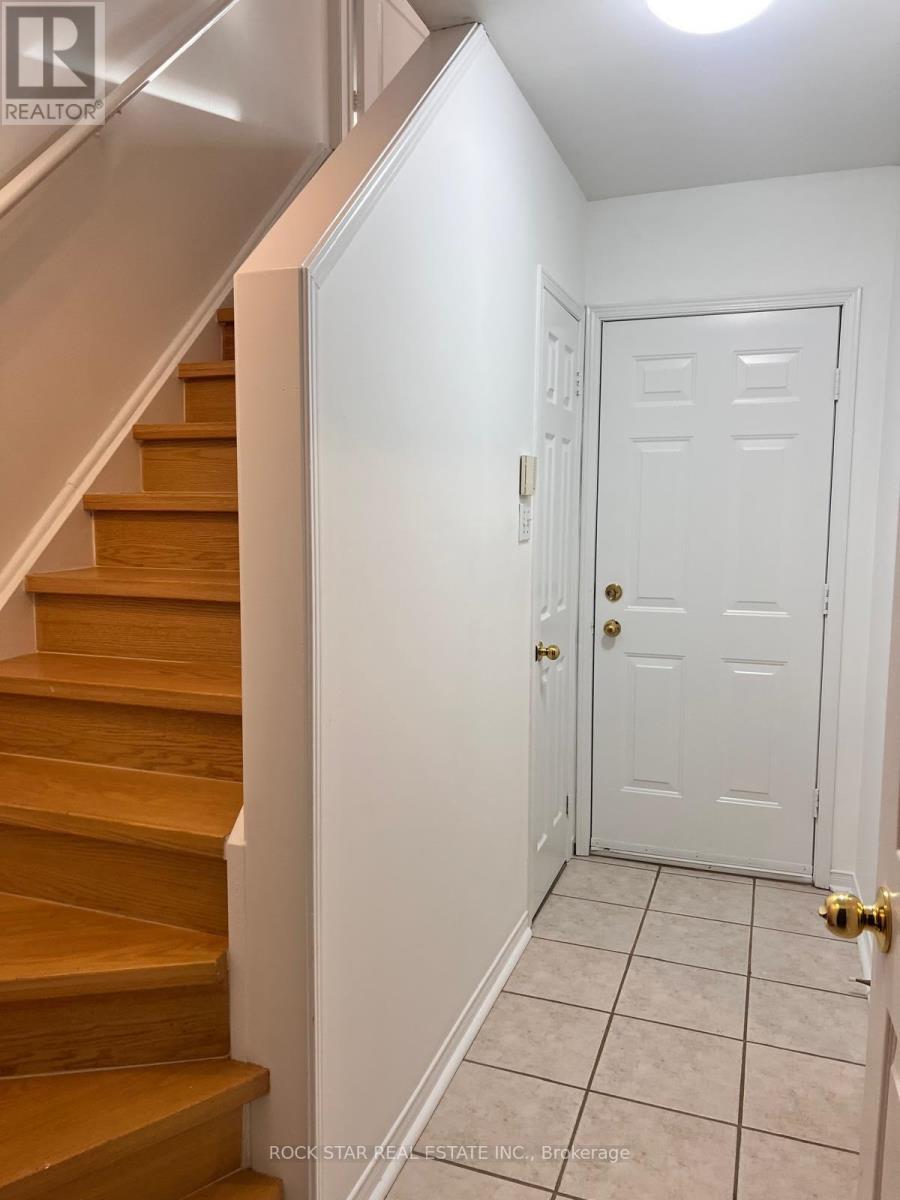 35 - 5030 Heatherleigh Avenue, Mississauga, Ontario  L5V 2G7 - Photo 8 - W12533960