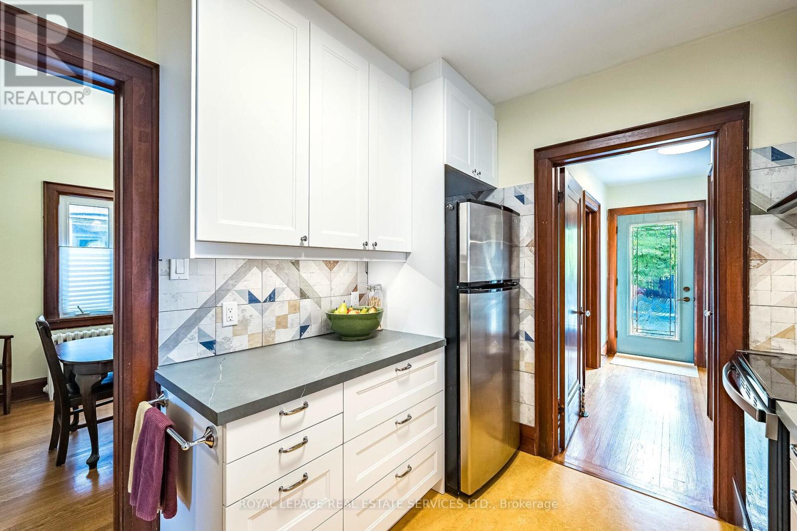 44 Fourth Street, Toronto, Ontario  M8V 2Y3 - Photo 12 - W12533978