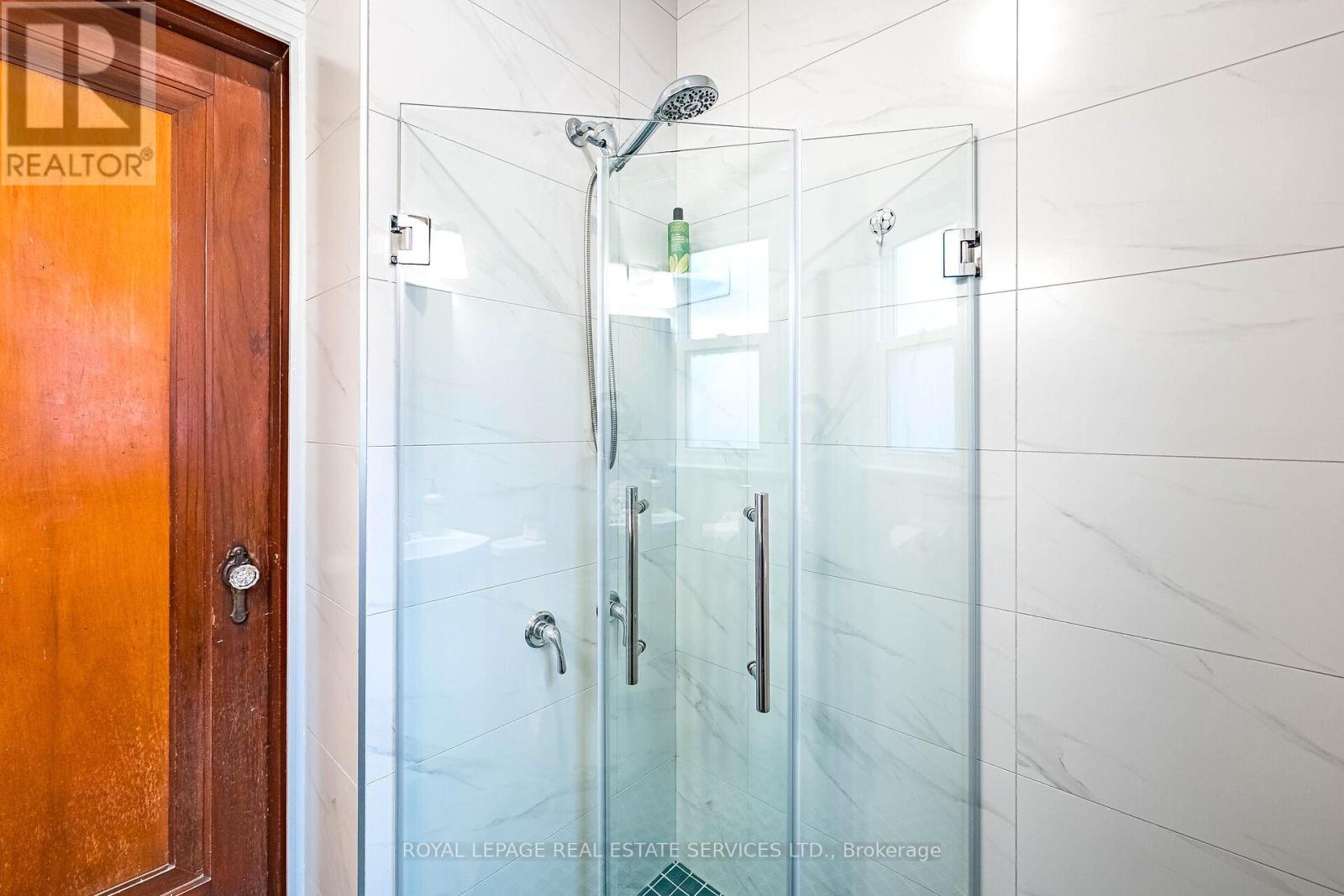 44 Fourth Street, Toronto, Ontario  M8V 2Y3 - Photo 22 - W12533978