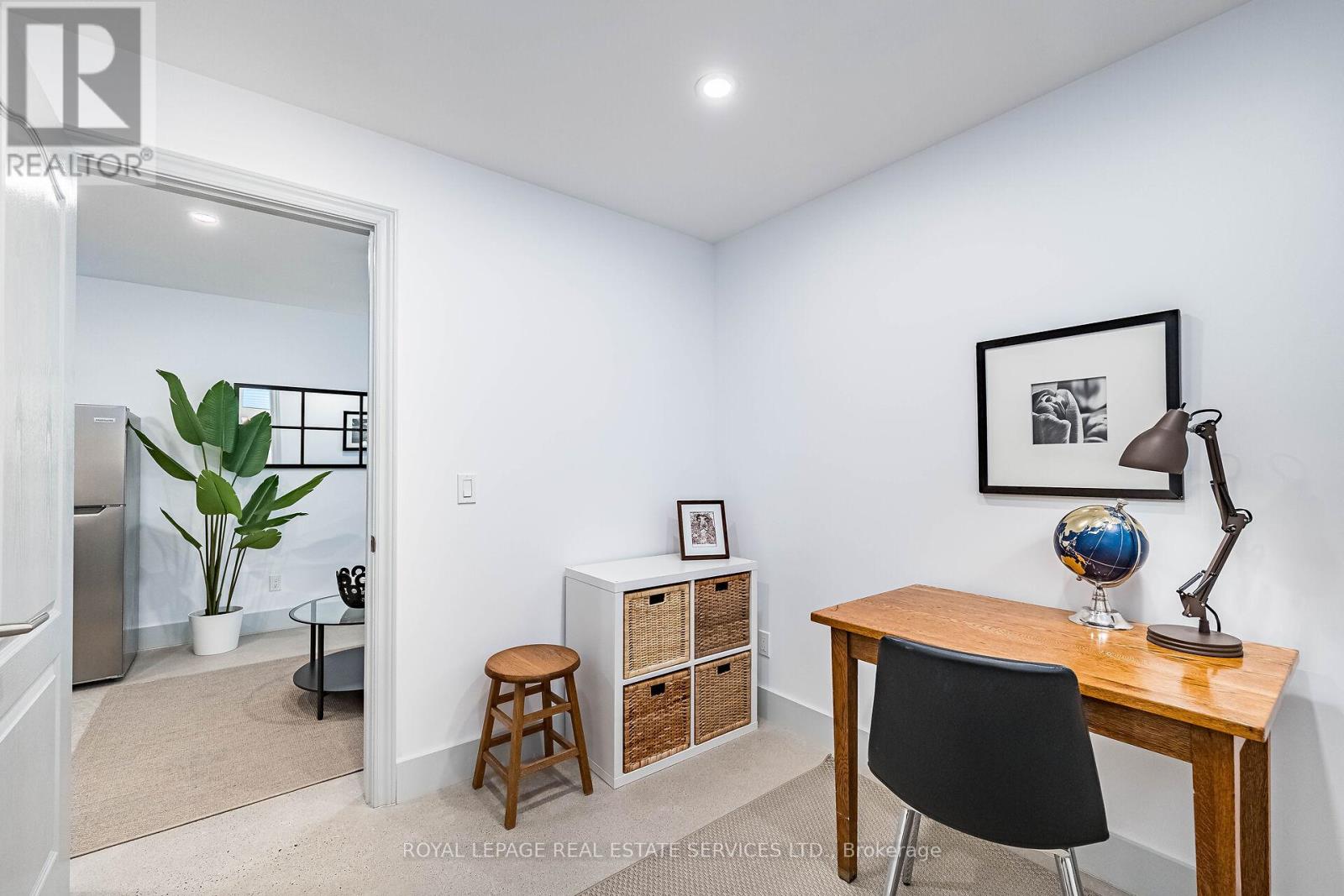 44 Fourth Street, Toronto, Ontario  M8V 2Y3 - Photo 37 - W12533978