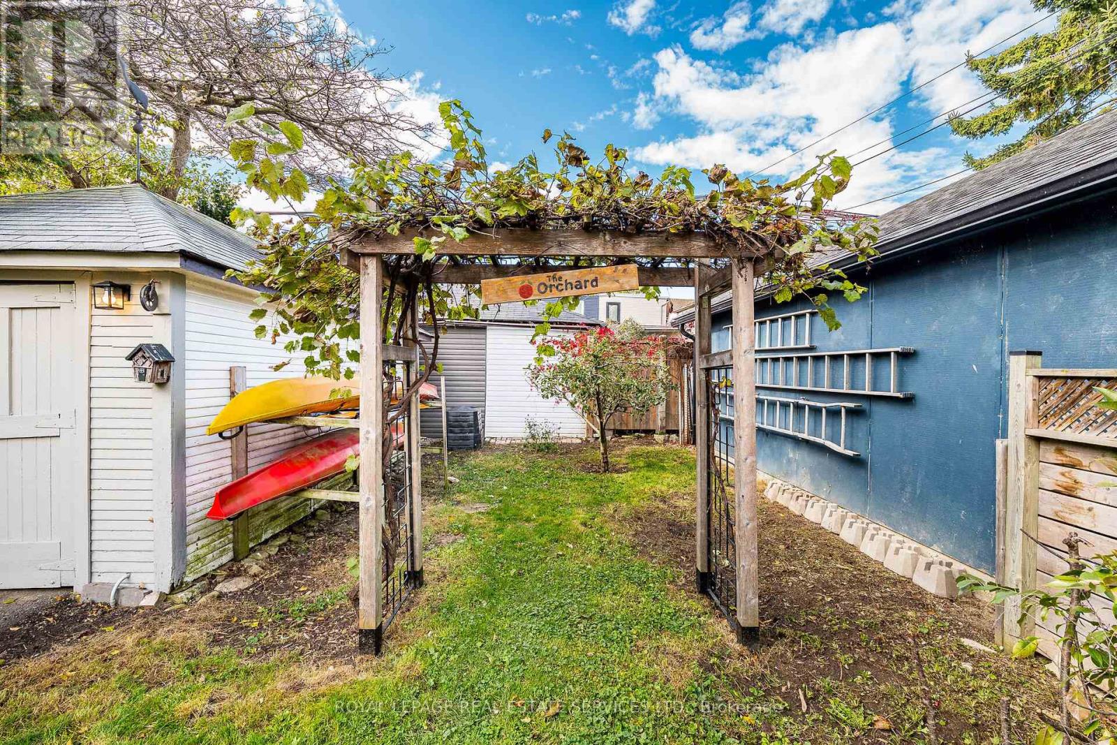 44 Fourth Street, Toronto, Ontario  M8V 2Y3 - Photo 43 - W12533978