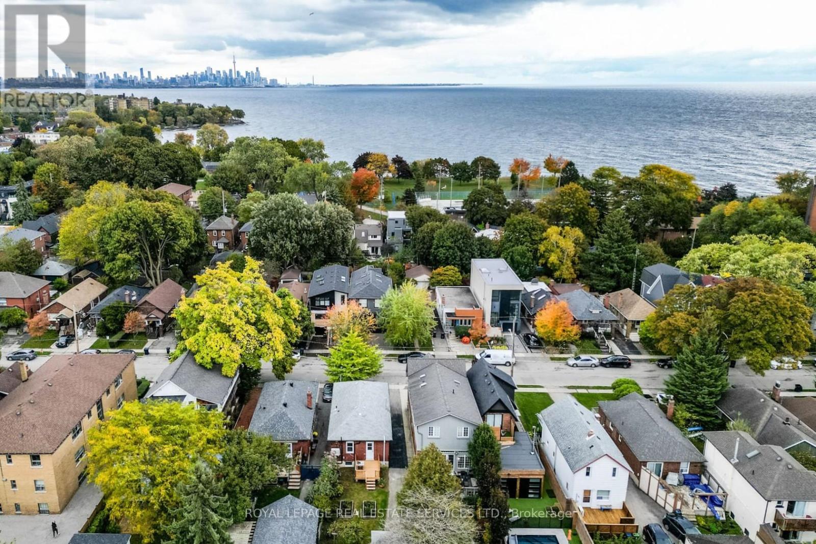 44 Fourth Street, Toronto, Ontario  M8V 2Y3 - Photo 45 - W12533978