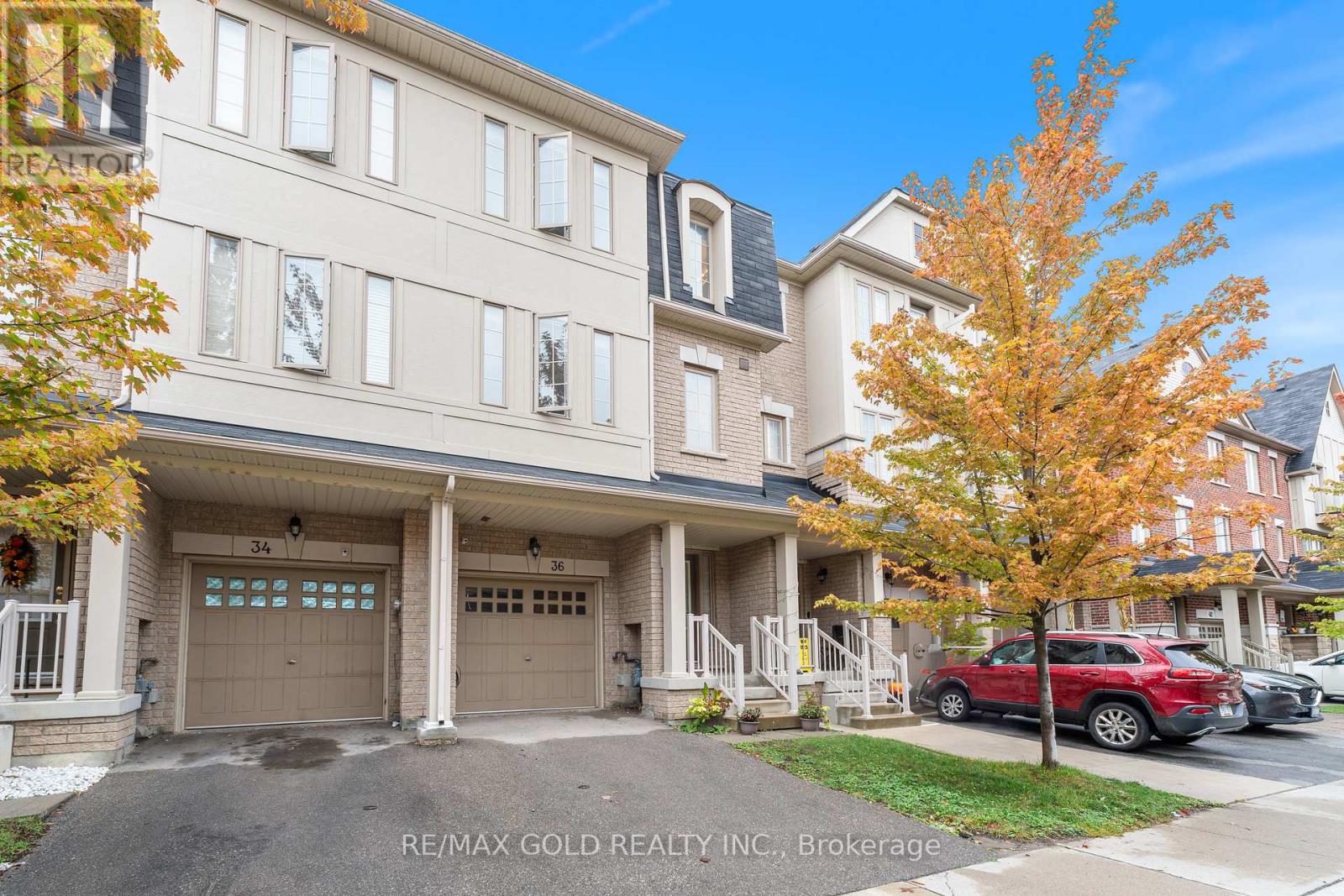 36 Kayak Heights, Brampton, Ontario  L6Z 0B4 - Photo 2 - W12533982