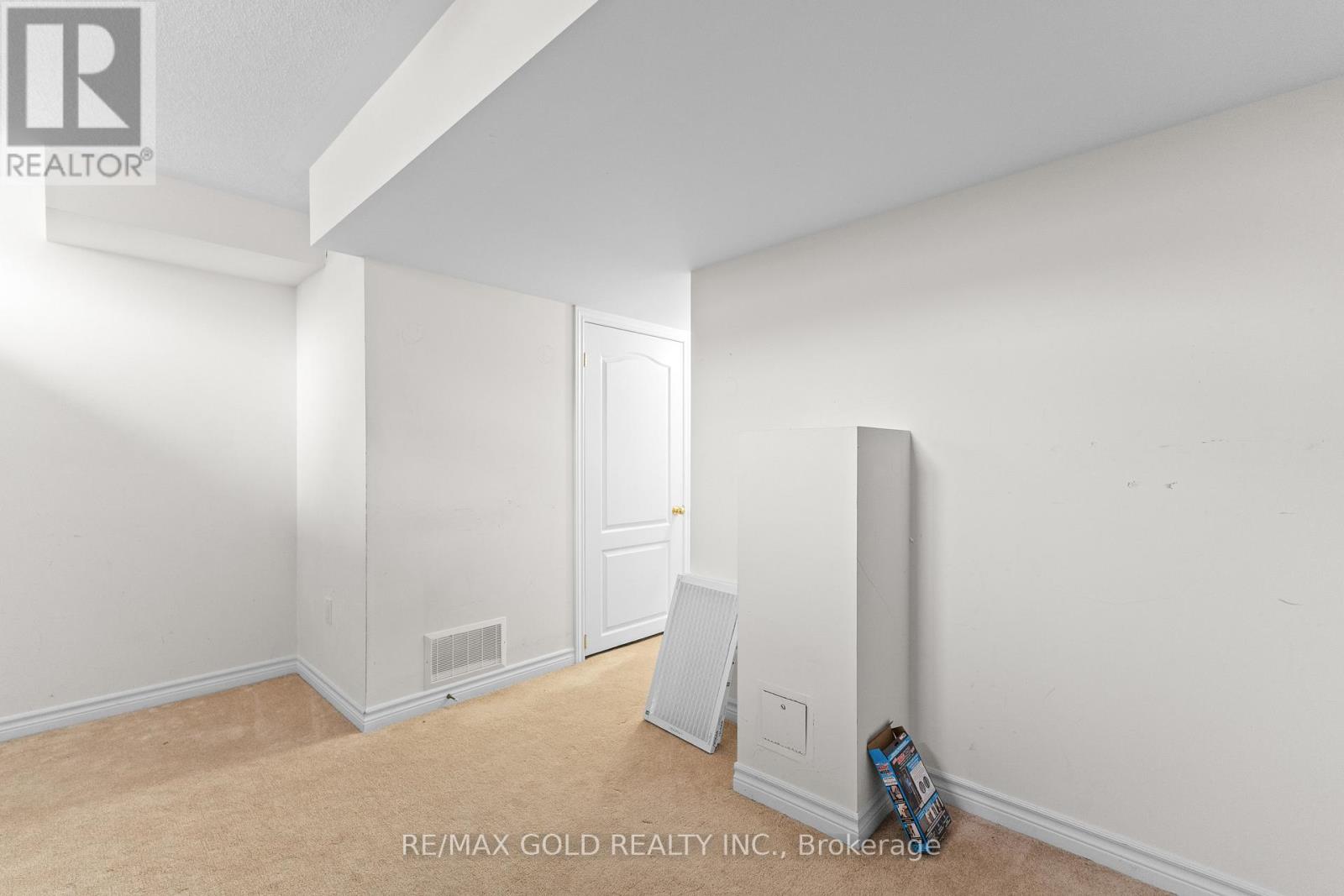 36 Kayak Heights, Brampton, Ontario  L6Z 0B4 - Photo 39 - W12533982