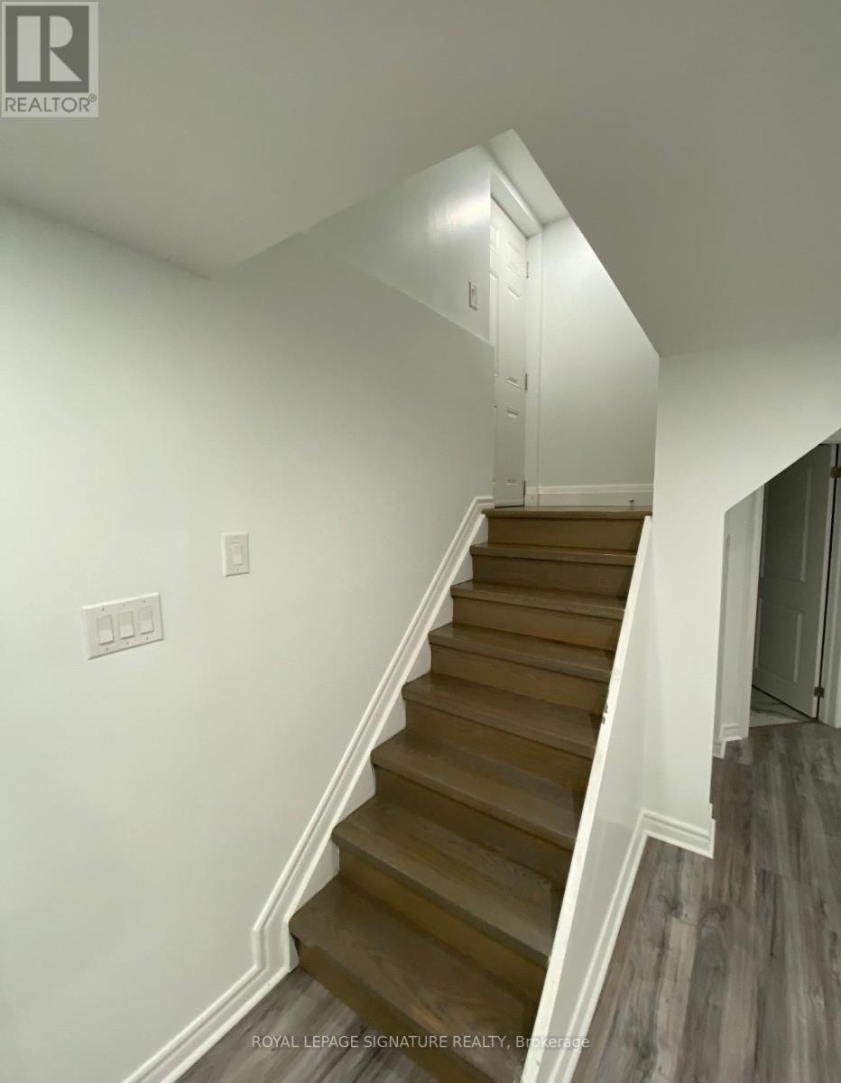 445 Malaga Road, Mississauga, Ontario  L5B 3V8 - Photo 20 - W12534034