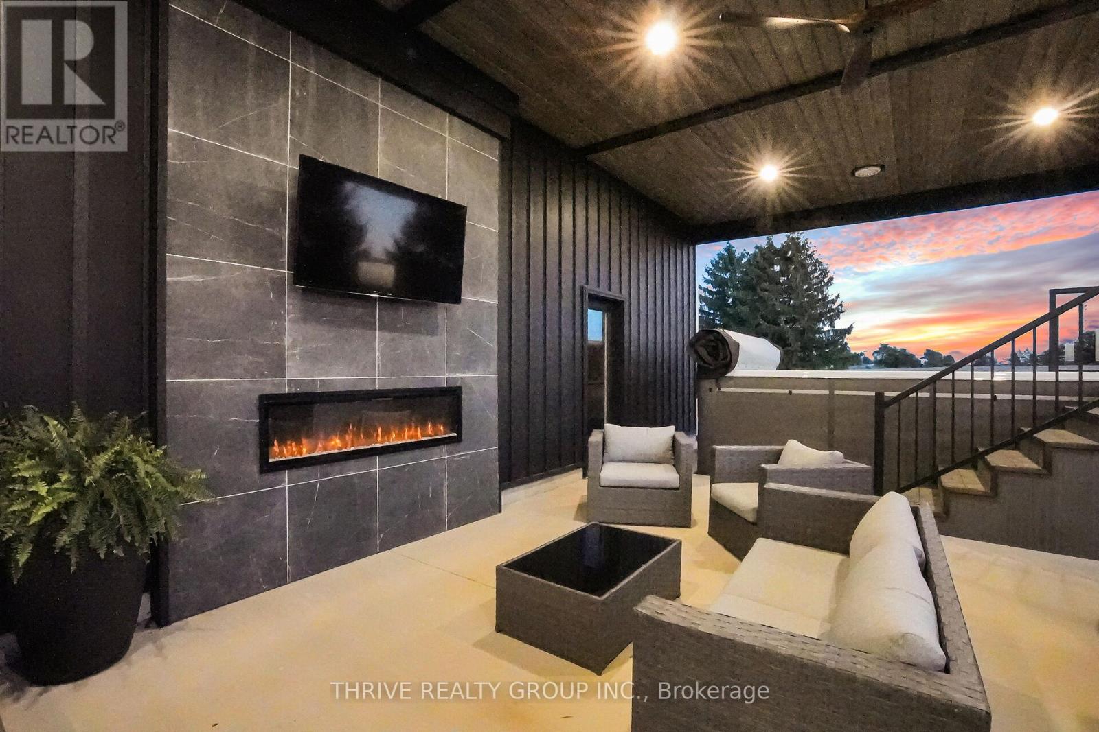 25451 Wood Road, Adelaide Metcalfe, Ontario  N7G 3H6 - Photo 38 - X12534082