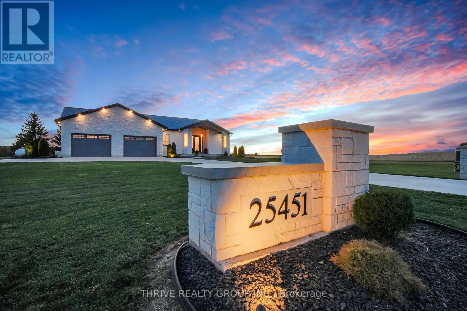 25451 Wood Road, Adelaide Metcalfe, Ontario  N7G 3H6 - Photo 4 - X12534082