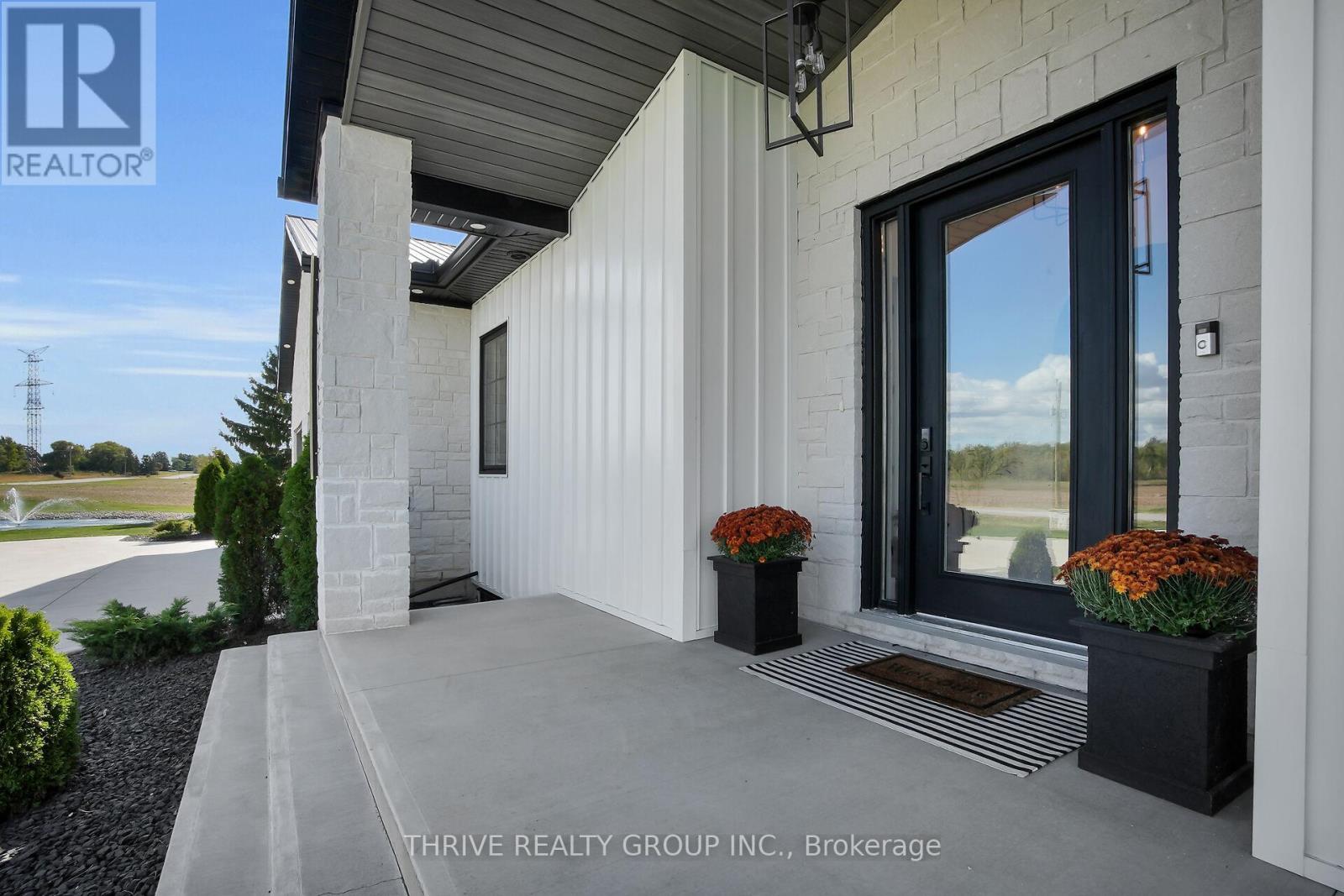 25451 Wood Road, Adelaide Metcalfe, Ontario  N7G 3H6 - Photo 8 - X12534082