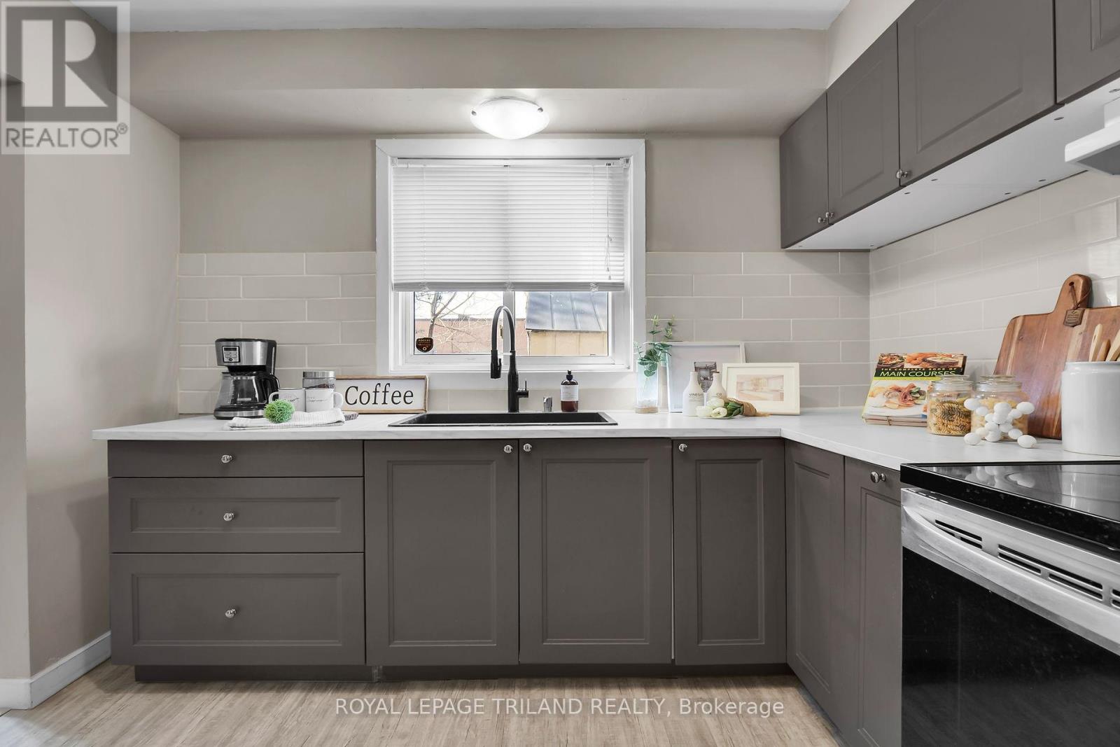 162 - 230 Clarke Cross, London East, Ontario  N5W 5P5 - Photo 10 - X12534176