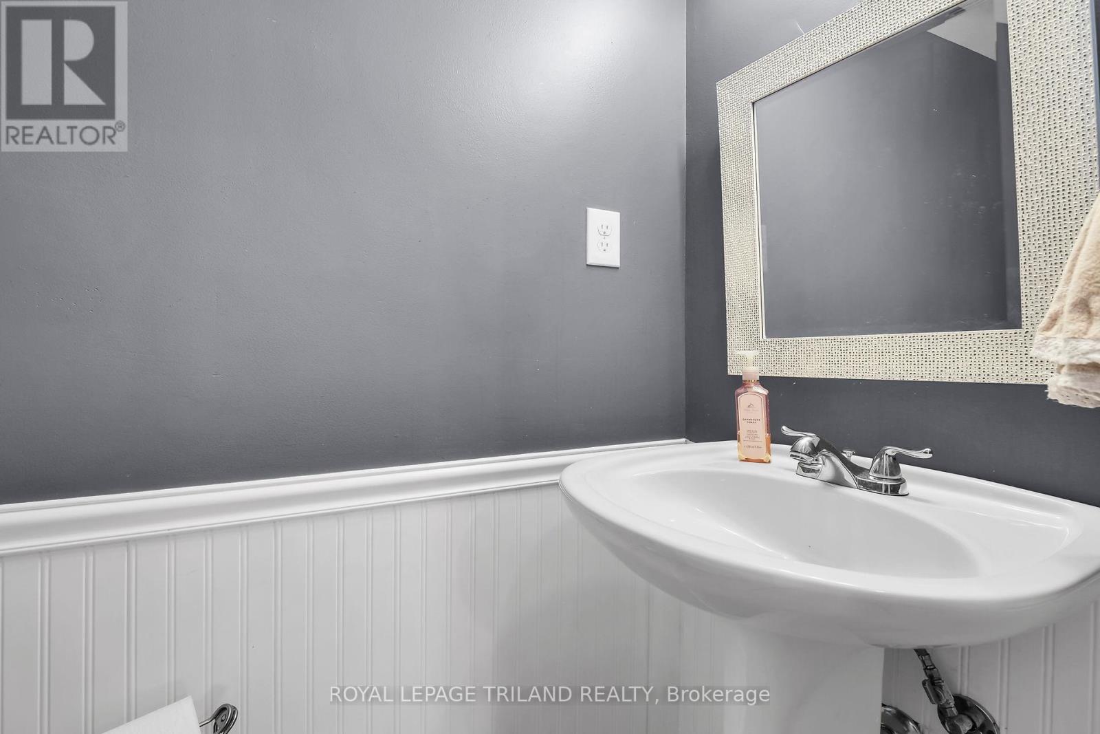 162 - 230 Clarke Cross, London East, Ontario  N5W 5P5 - Photo 18 - X12534176