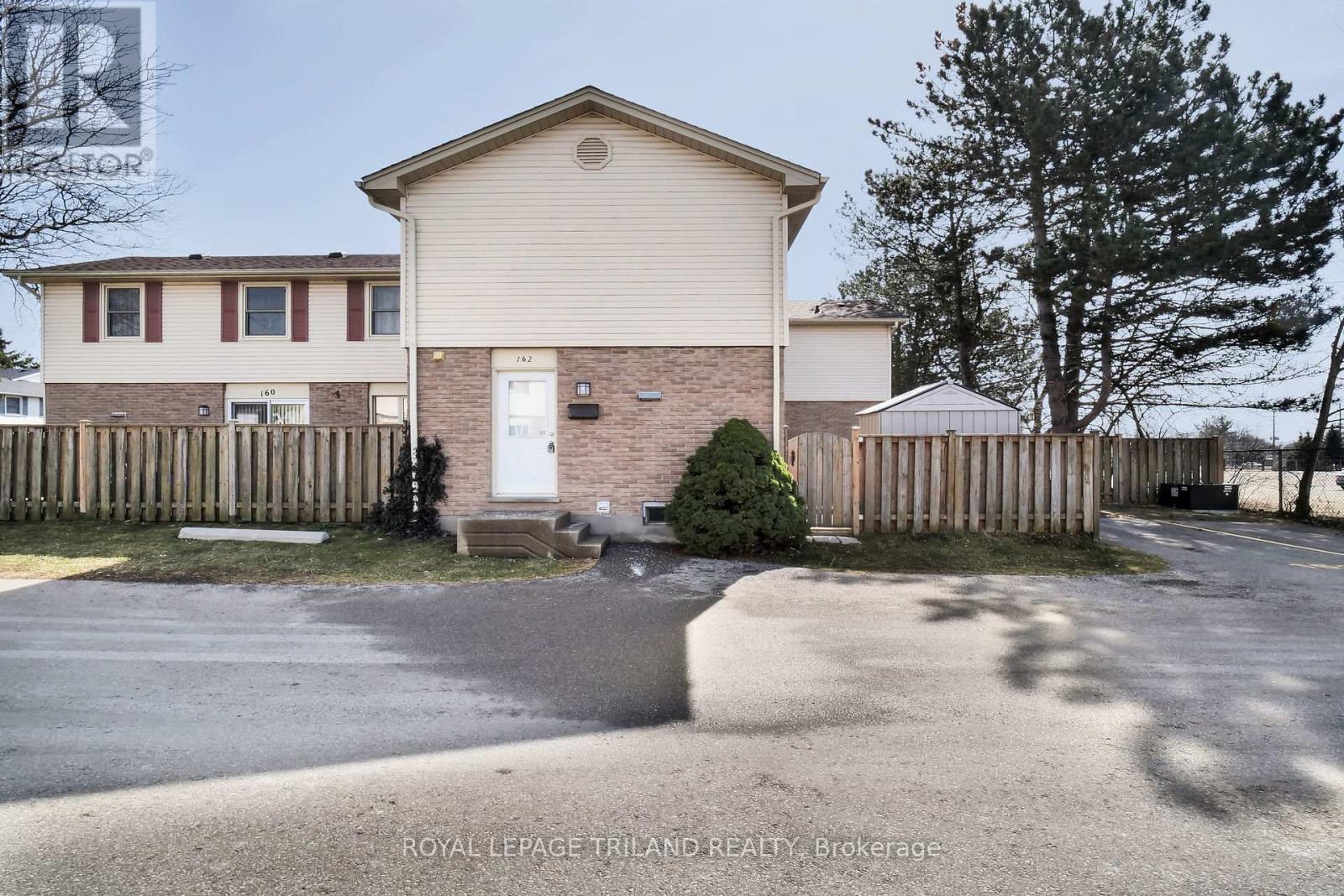 162 - 230 Clarke Cross, London East, Ontario  N5W 5P5 - Photo 5 - X12534176