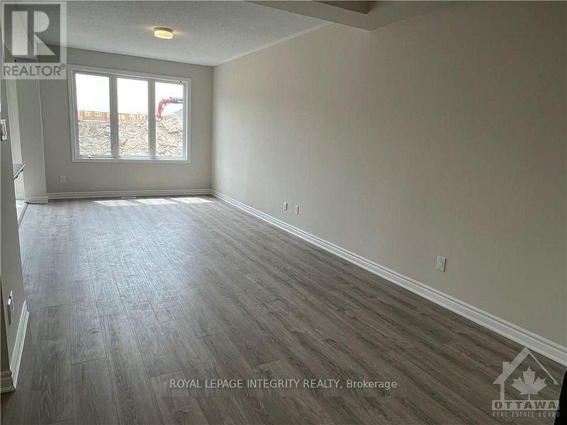 540 Culdaff Road, Ottawa, Ontario  K2S 2Z7 - Photo 10 - X12534046