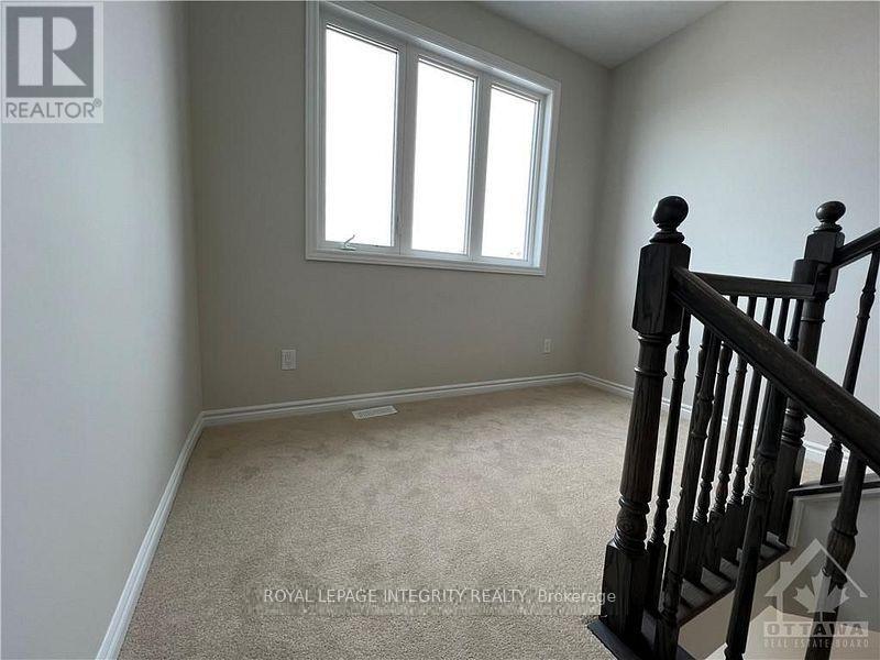 540 Culdaff Road, Ottawa, Ontario  K2S 2Z7 - Photo 12 - X12534046