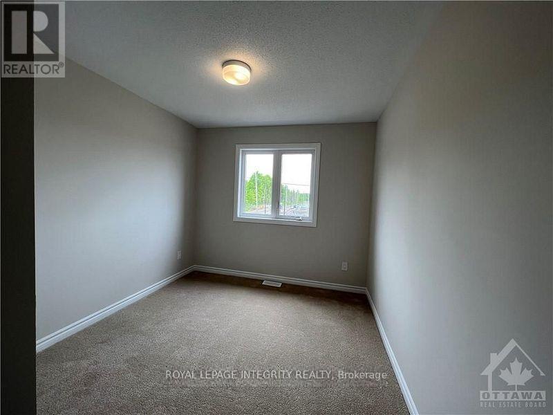 540 Culdaff Road, Ottawa, Ontario  K2S 2Z7 - Photo 15 - X12534046