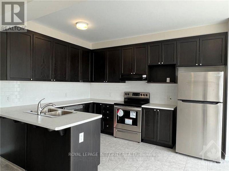 540 Culdaff Road, Ottawa, Ontario  K2S 2Z7 - Photo 6 - X12534046