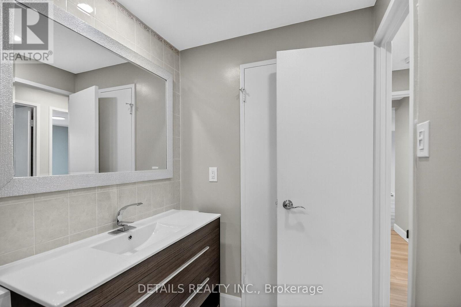 202 - 3100 Carling Avenue, Ottawa, Ontario K2B 6J6 - Photo 15 - X12534128