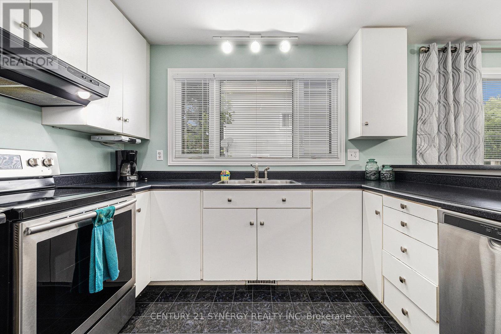 107 Mary Street, Arnprior, Ontario  K7S 1E7 - Photo 13 - X12534166