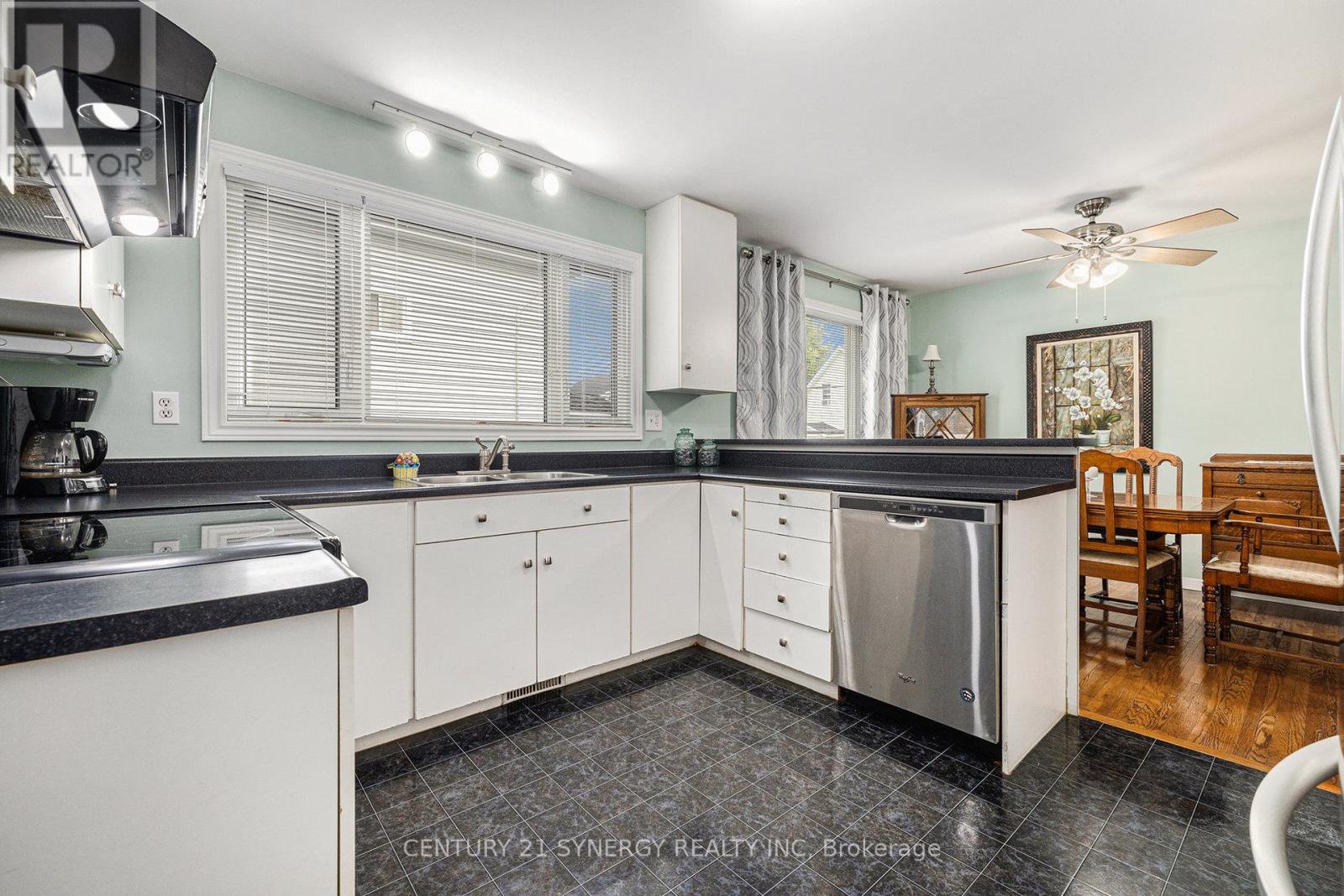 107 Mary Street, Arnprior, Ontario  K7S 1E7 - Photo 14 - X12534166