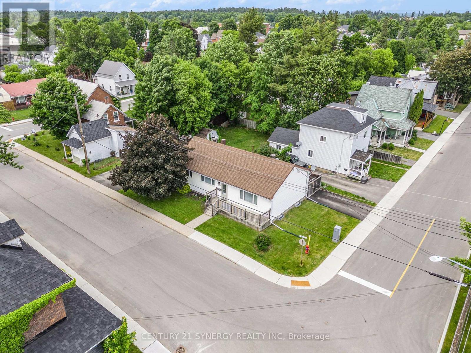 107 Mary Street, Arnprior, Ontario  K7S 1E7 - Photo 34 - X12534166