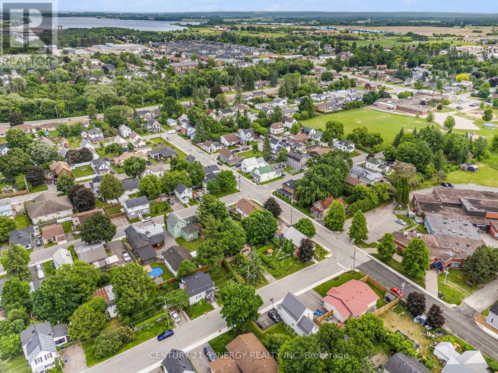 107 Mary Street, Arnprior, Ontario  K7S 1E7 - Photo 36 - X12534166